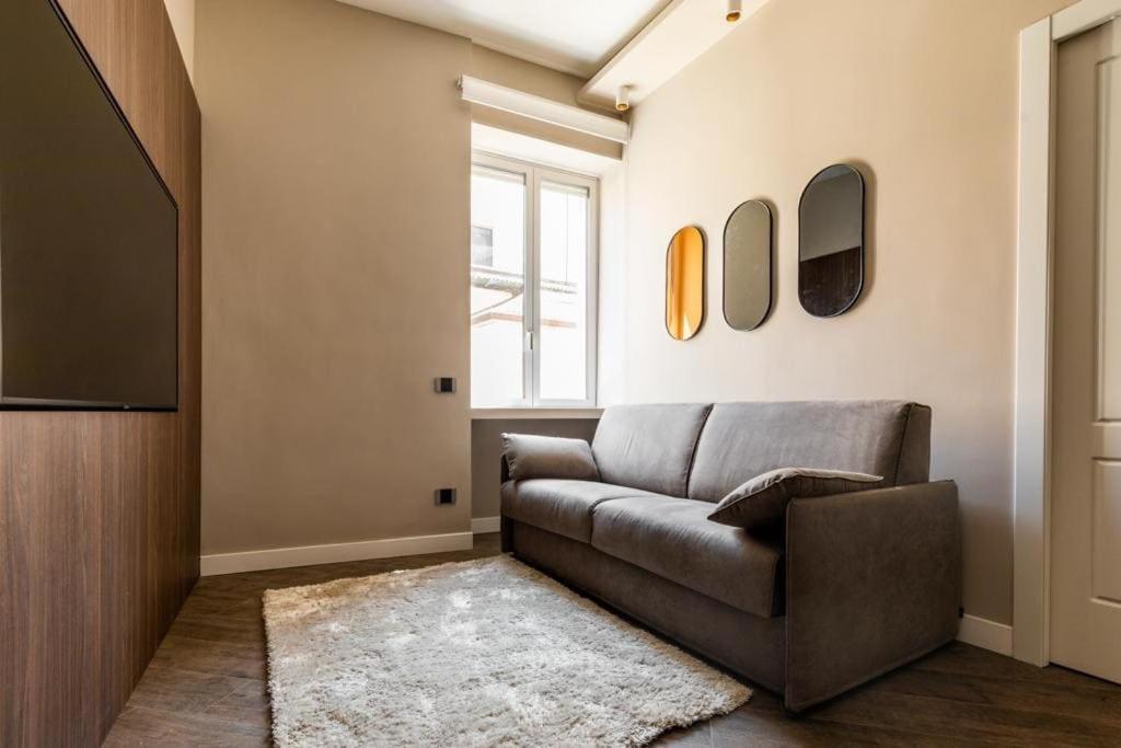 Dali Duomo Golden House Apartment Milan Bagian luar foto